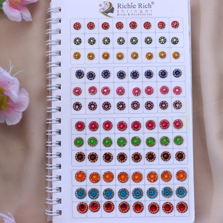 Elegant Richie Rich Festive Bindi Set Online