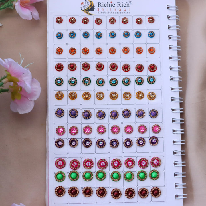 Elegant Richie Rich Festive Bindi Set Online