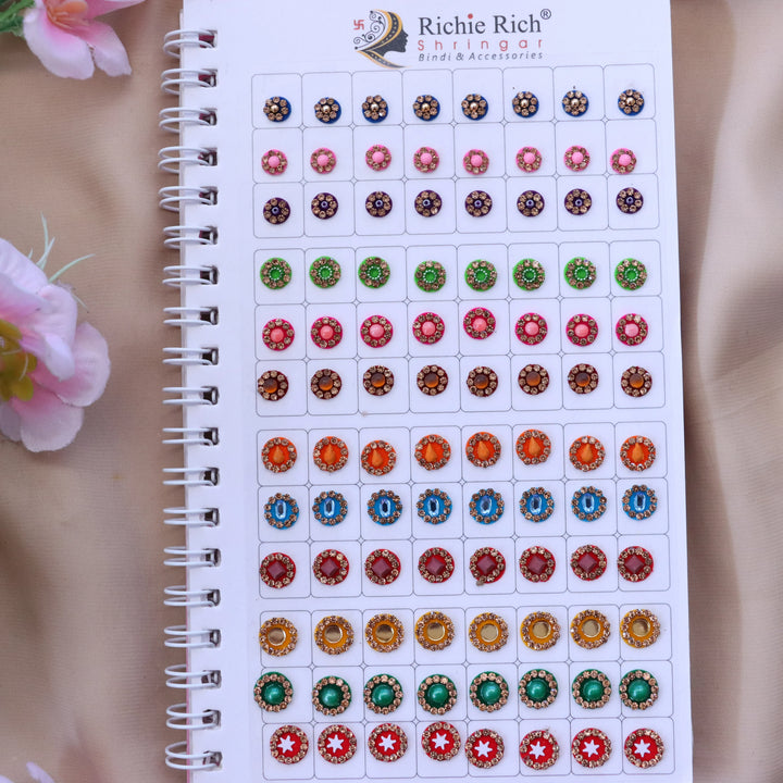 Elegant Richie Rich Festive Bindi Set Online