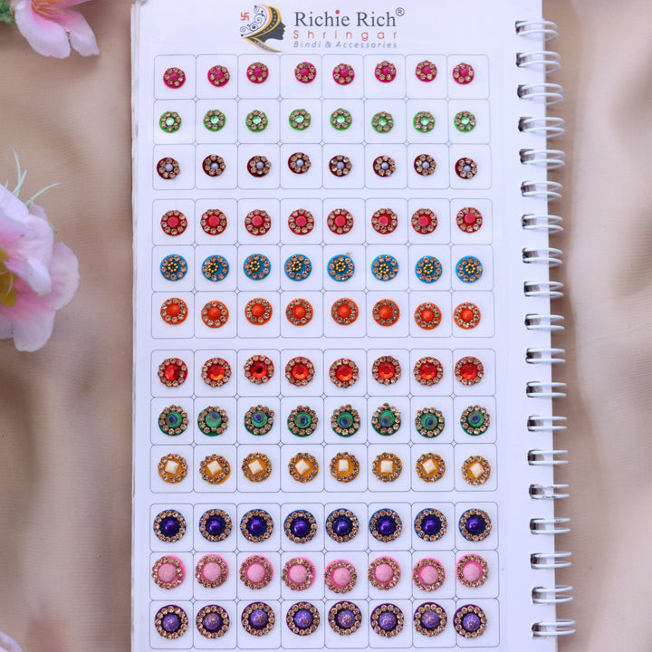 Elegant Richie Rich Festive Bindi Set Online
