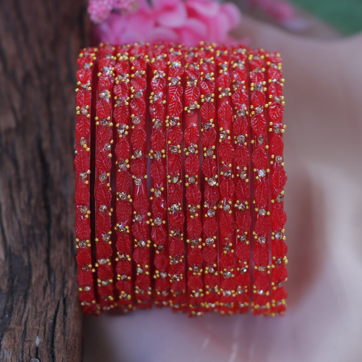 Vintage Leaf-Patterned Stone Glass Bangles Set