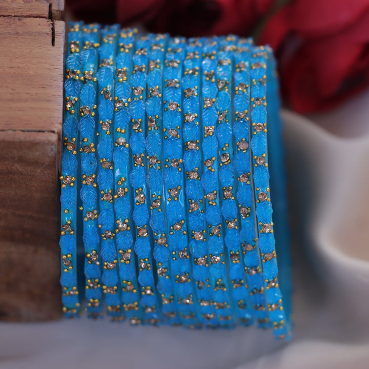Vintage Leaf-Patterned Stone Glass Bangles Set