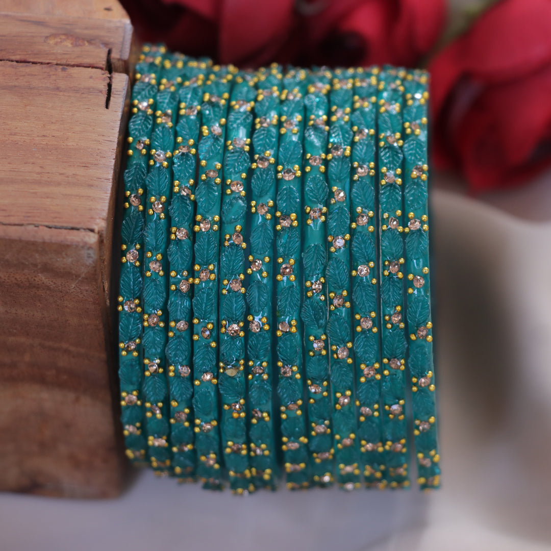 Vintage Leaf-Patterned Stone Glass Bangles Set