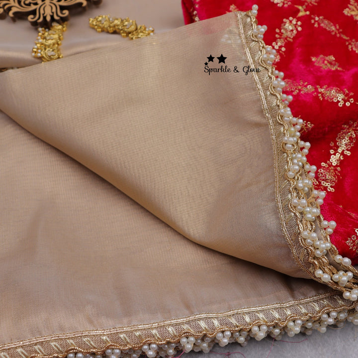 Elegant banarasi tissue silk saree with contrast grand blouse piece - Sparkle and Glow - Cream - Red - 