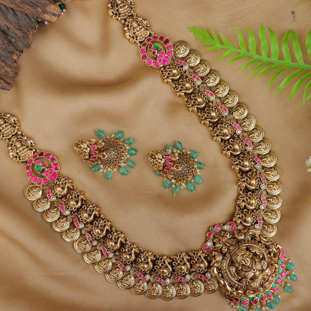 Stunning Temple Jewellery Necklace for Festive Radiance