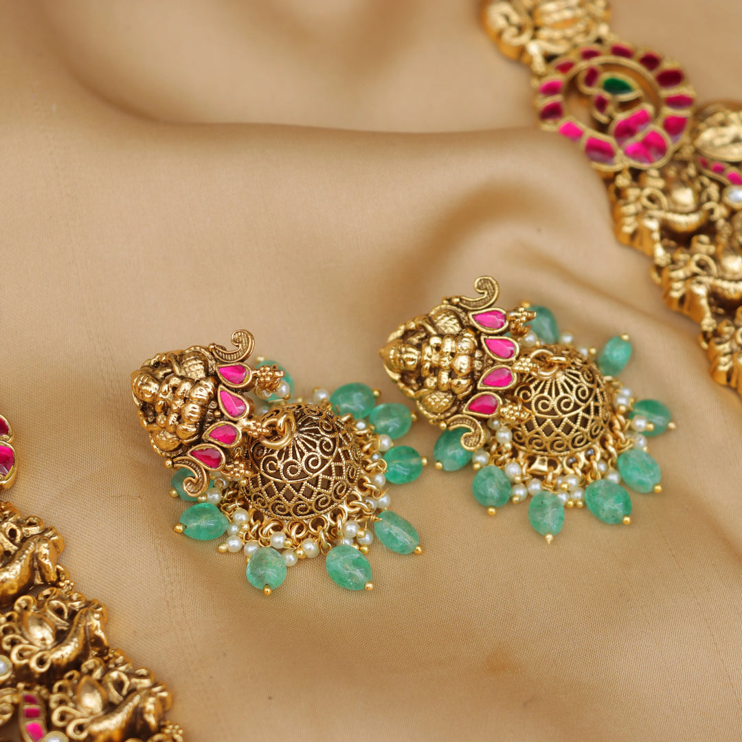 Stunning Temple Jewellery Necklace for Festive Radiance
