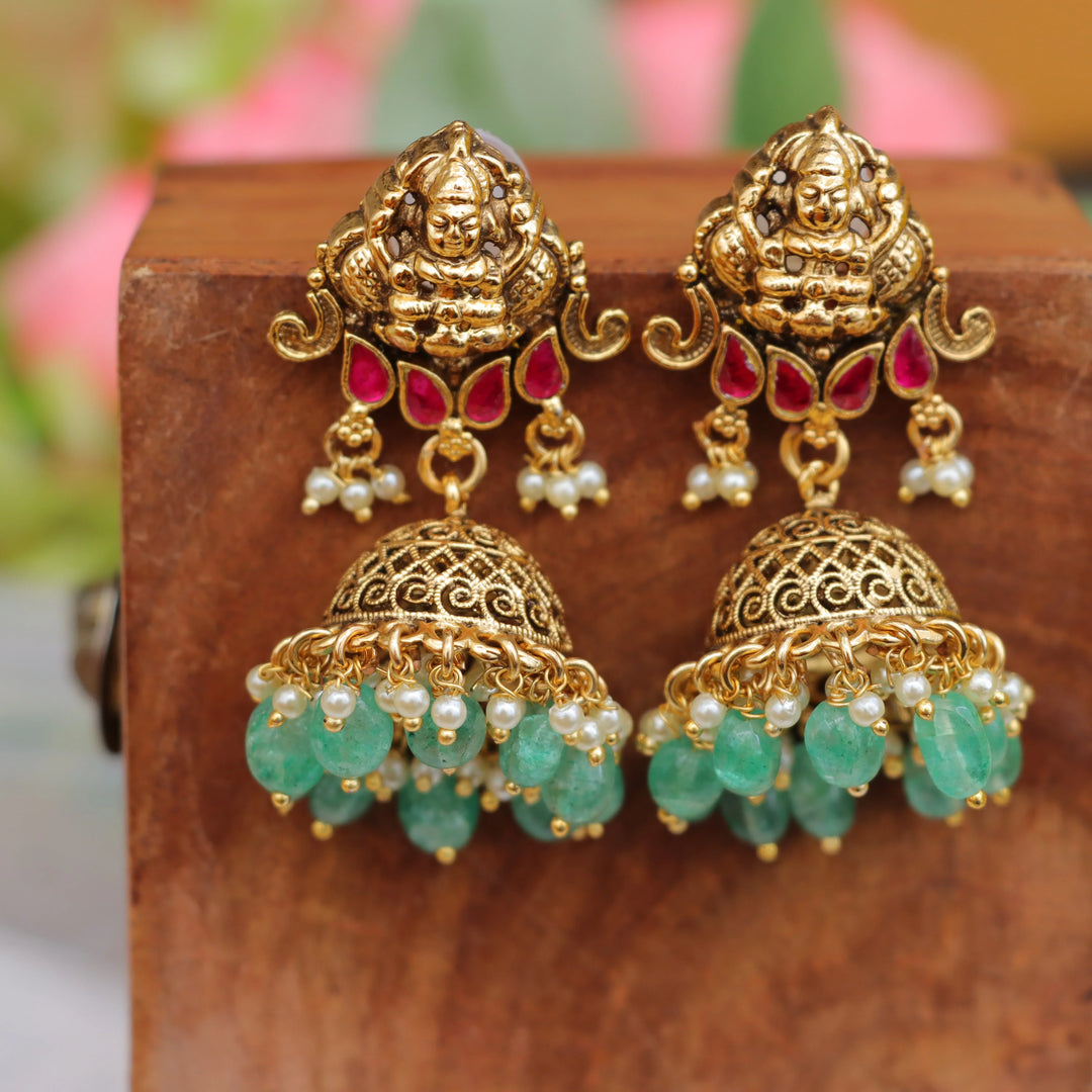 Stunning Temple Jewellery Necklace for Festive Radiance