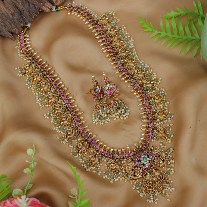 Exquisite Gold Necklace Set for Celebrations