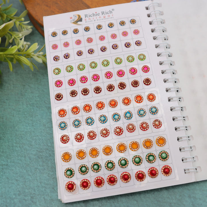 Stunning Festive Bindis: Elevate Your Look Today