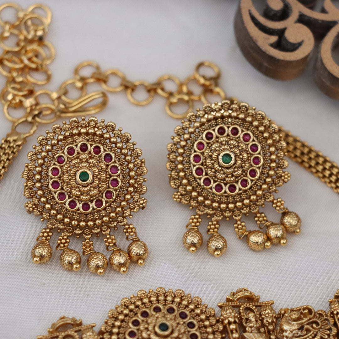 Royal Gold Temple Choker Necklace - Elegant & Timeless