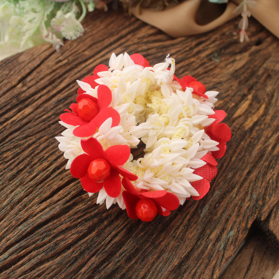 Red Rose Scented Jasmine Bridal Hair Accessories -Mallipoo Veni Hair band - Sparkle and Glow