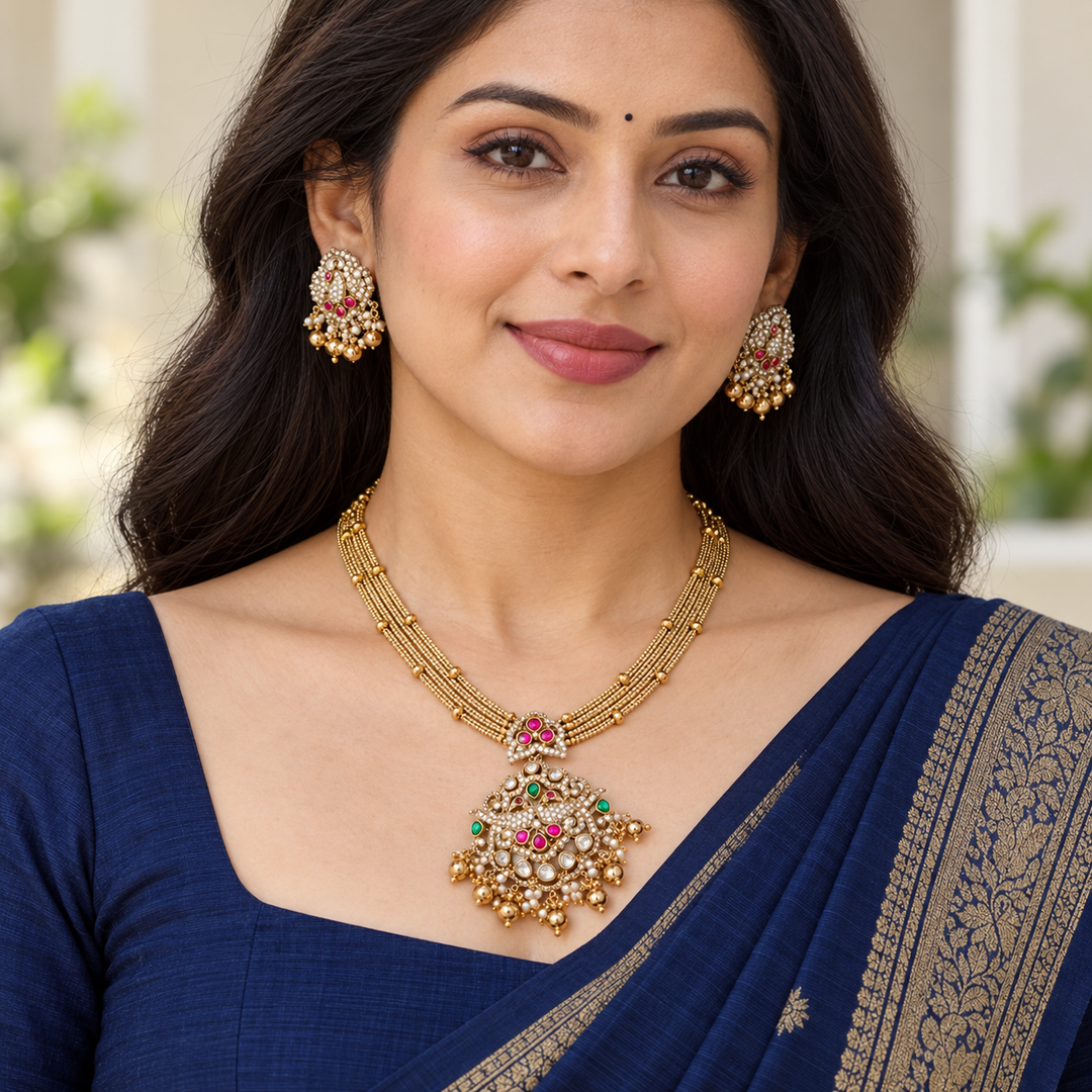 Exquisite Peacock Floral Necklace - Sparkle & Glow
