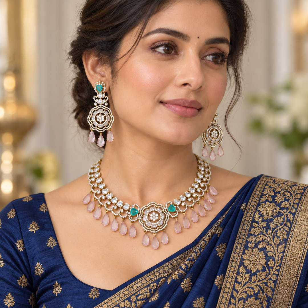 Stunning Short Necklace for Festive Occasions