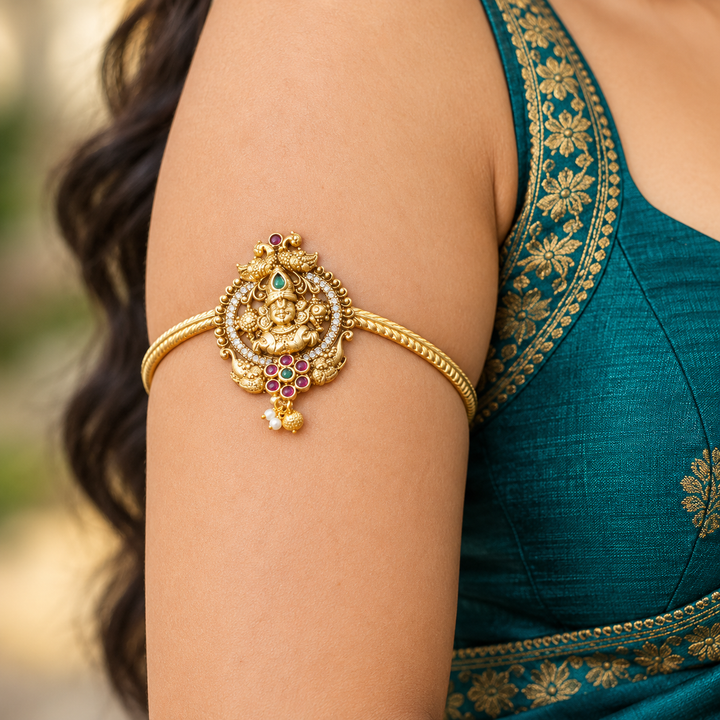 Elegant Temple Design Gold Vanki for Special Occasions