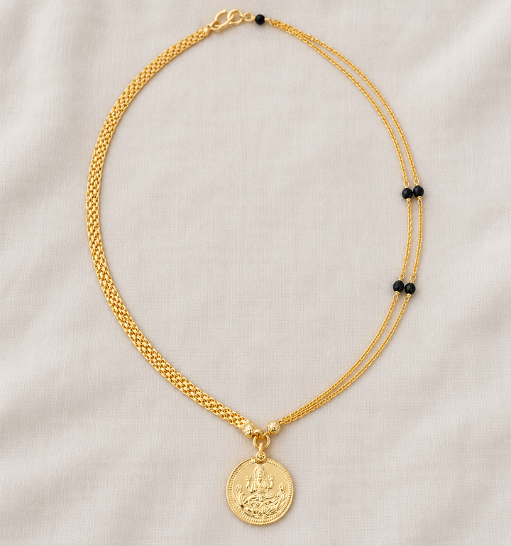 Exquisite Short Gold Mangalsutra for Wedding Elegance