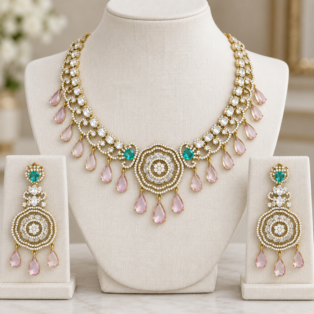 Stunning Short Necklace for Festive Occasions