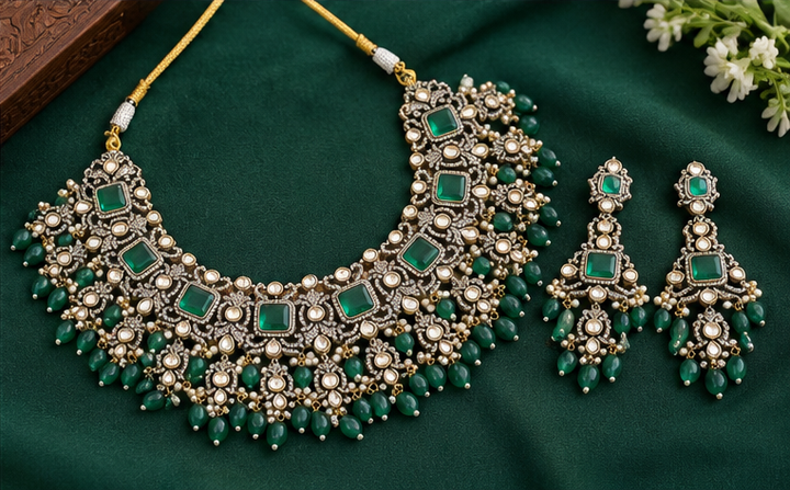 Floral Victorian AD Necklace with beads